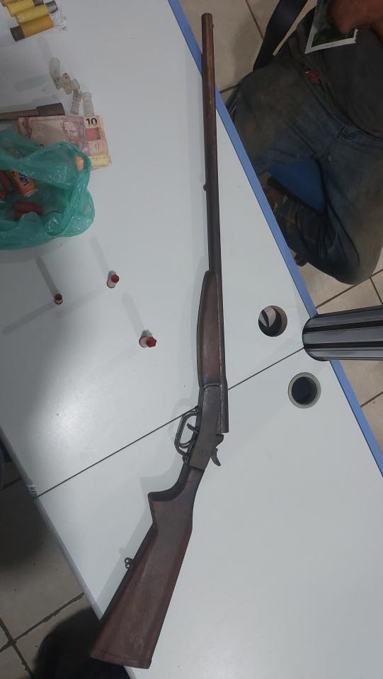 PMRO apreende arma e munições após denúncia de abate de animal na zona rural de Porto Velho