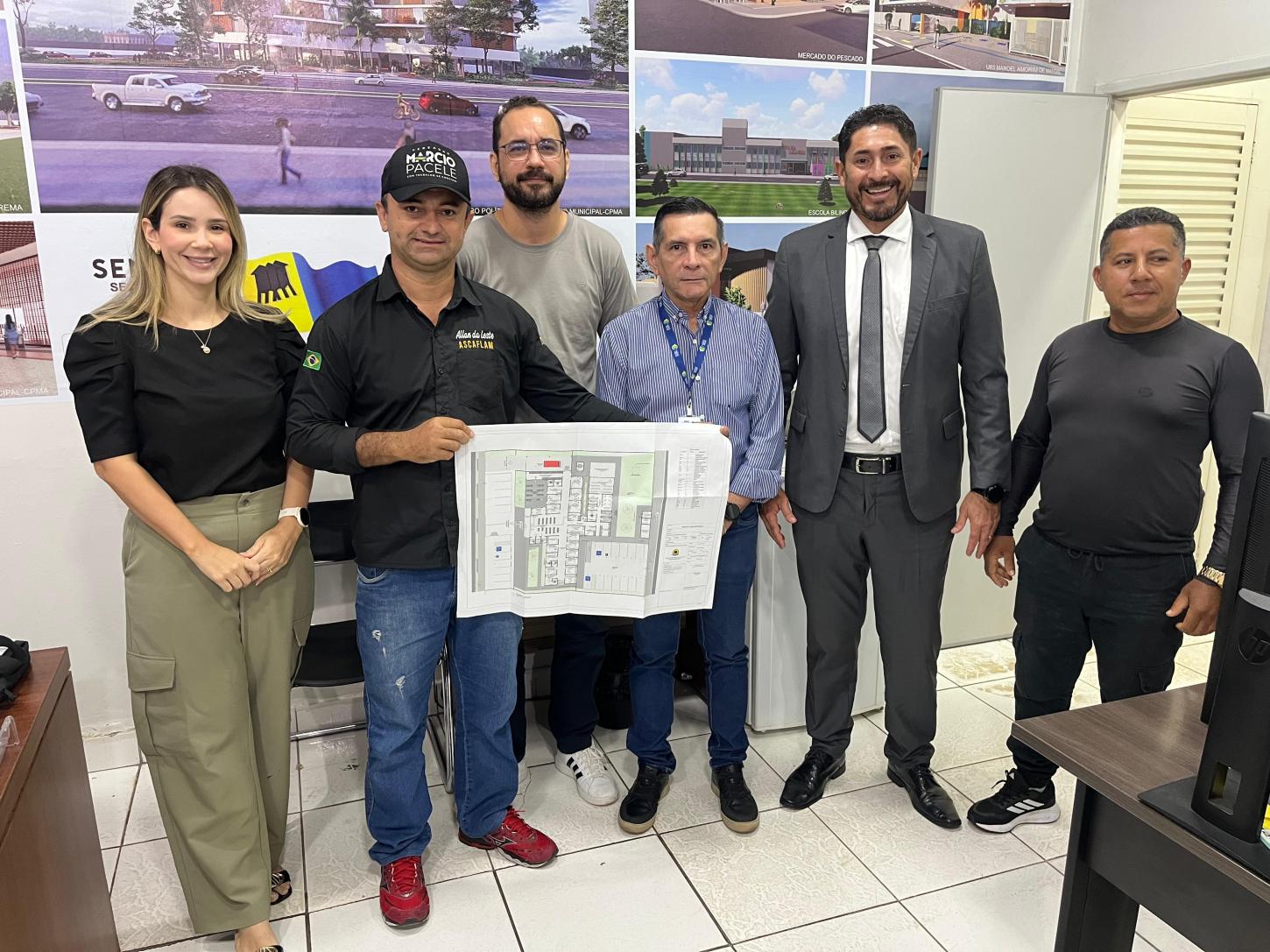 Vereador Márcio Pacele acompanha andamento de projeto da unidade de saúde do bairro Flamboyant na SMCL